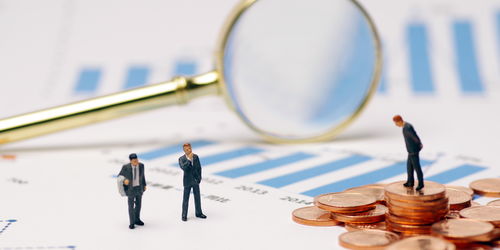 中金基金李亞寅專訪 2024年固收產(chǎn)品收益表現(xiàn)值得期待，穩(wěn)健與創(chuàng)新并重的投資管理之道